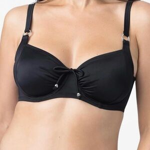 Dorina Curve Fiji Bikini Top